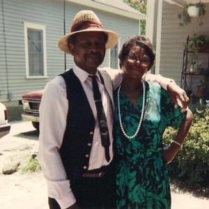 Meet your Posher, Maxine